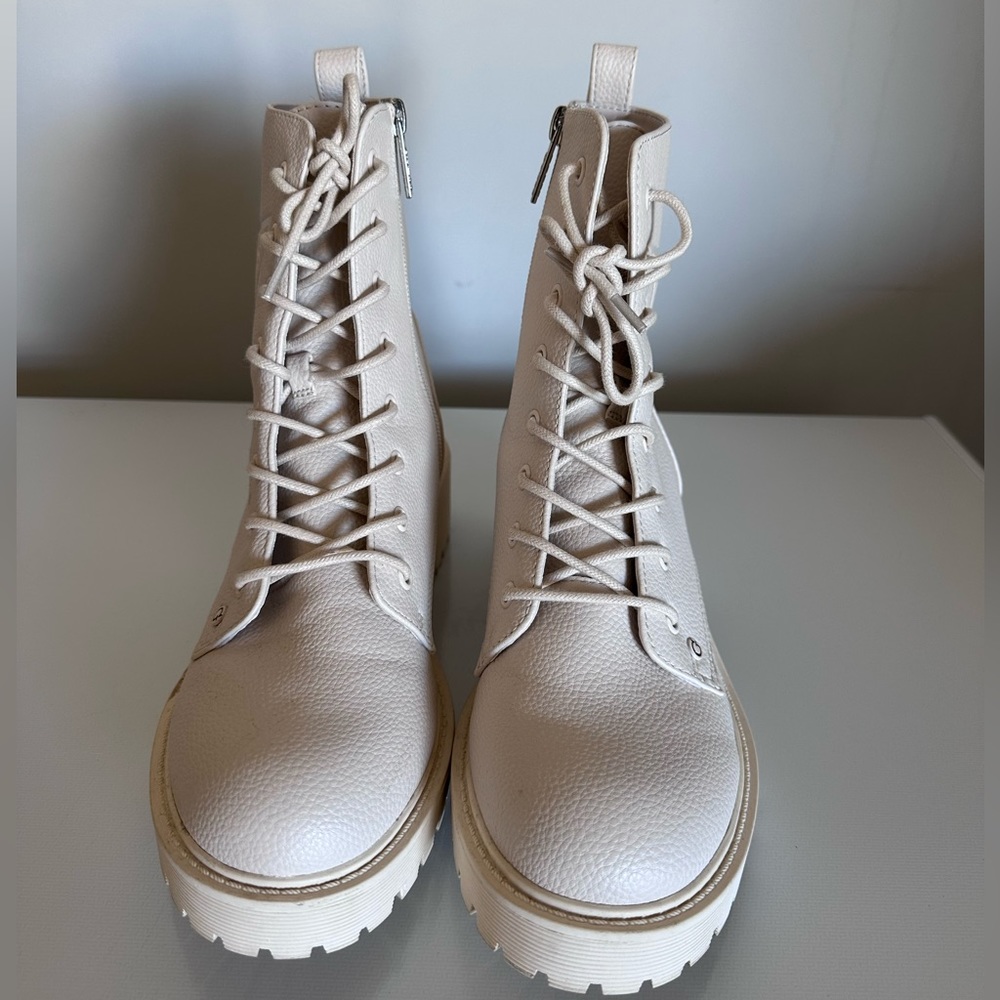 Guess women boots